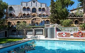 Apartamentos Gaudi Style